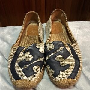 EUC Tory Burch Tan and Black Espadrille Flats Sz. 9